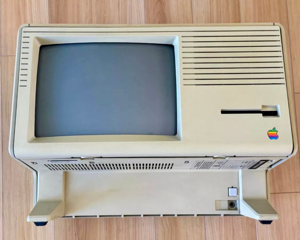LISA 2/5 Computer w/ Accessories, by Apple Inc.