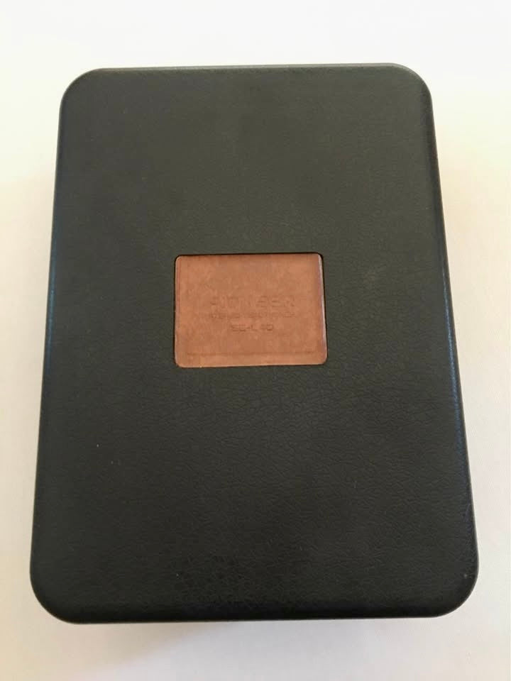 SE-L40 Headphones, by Pioneer