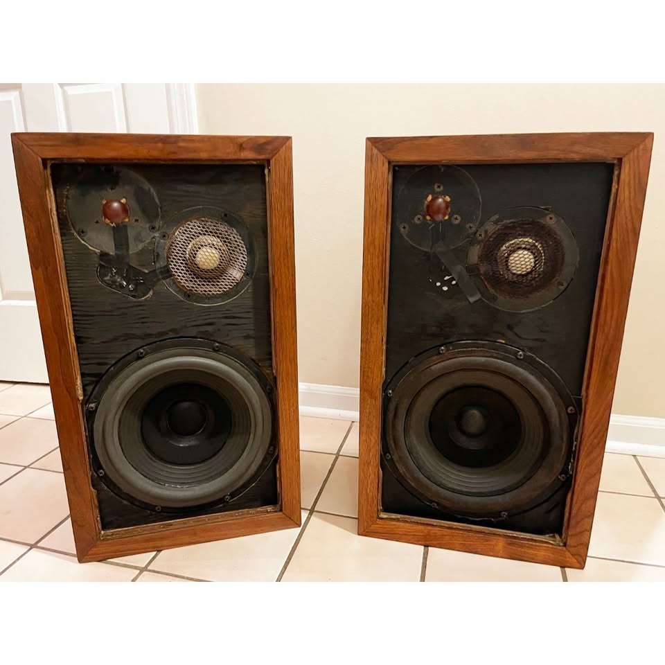 Acoustic Research AR-3 Floor Speakers
