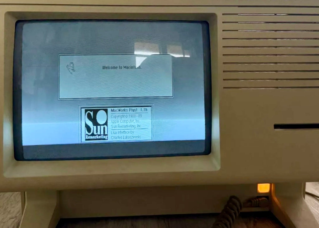 LISA 2/5 Computer w/ Accessories, by Apple Inc.