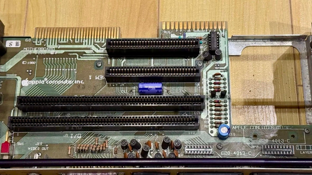 LISA 2/5 Computer w/ Accessories, by Apple Inc.