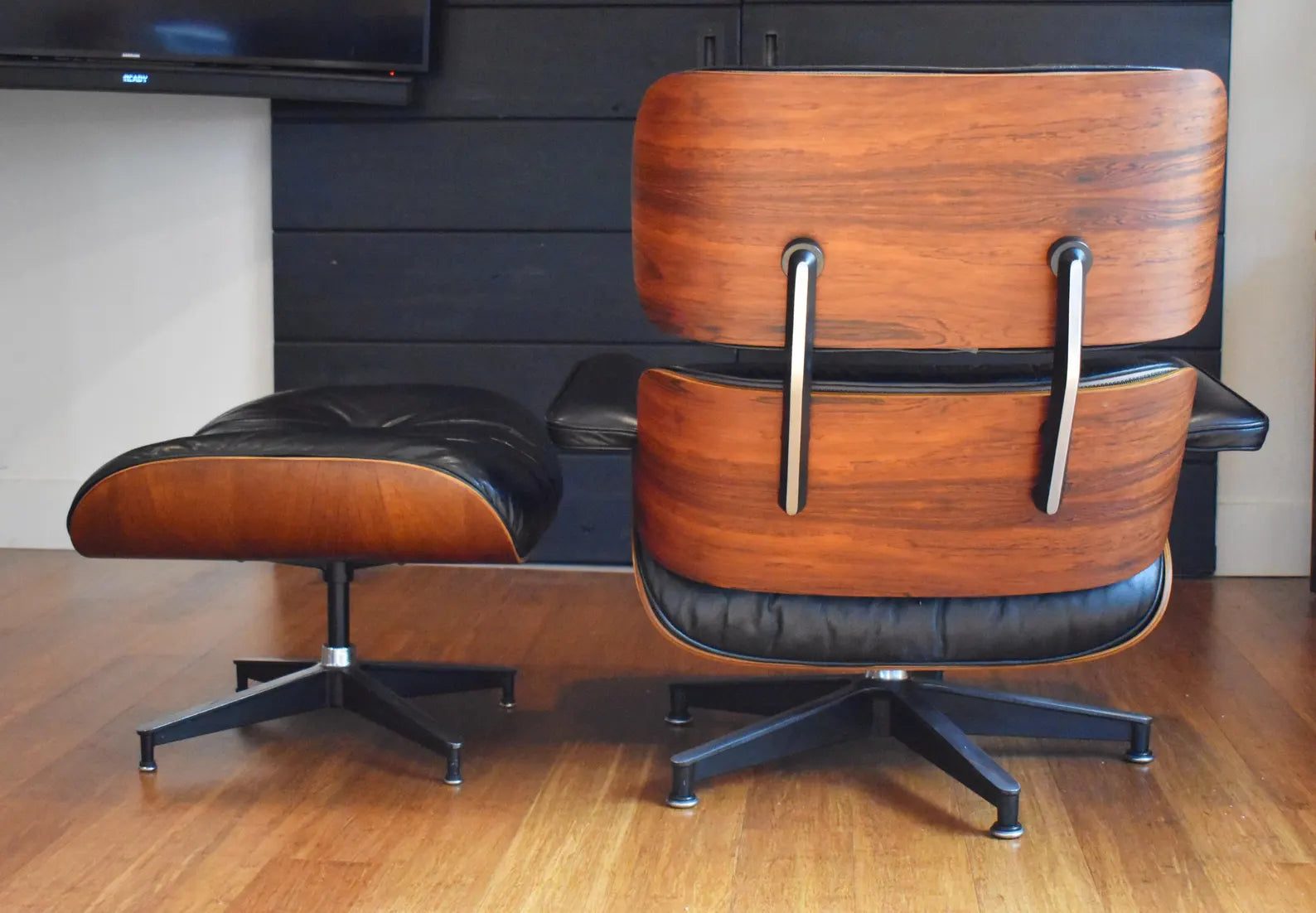 Herman Miller Eames Lounge Chair & Ottoman - Black/Rosewood