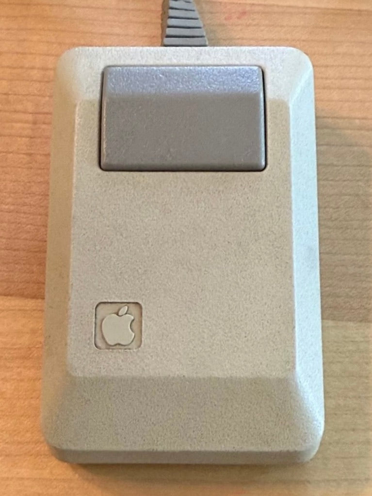 LISA 2/5 Computer w/ Accessories, by Apple Inc.