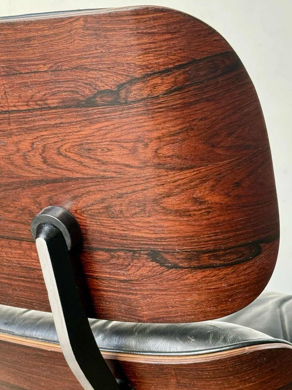 Herman Miller Eames Lounge Chair & Ottoman (2nd Gen) - Black/Rio