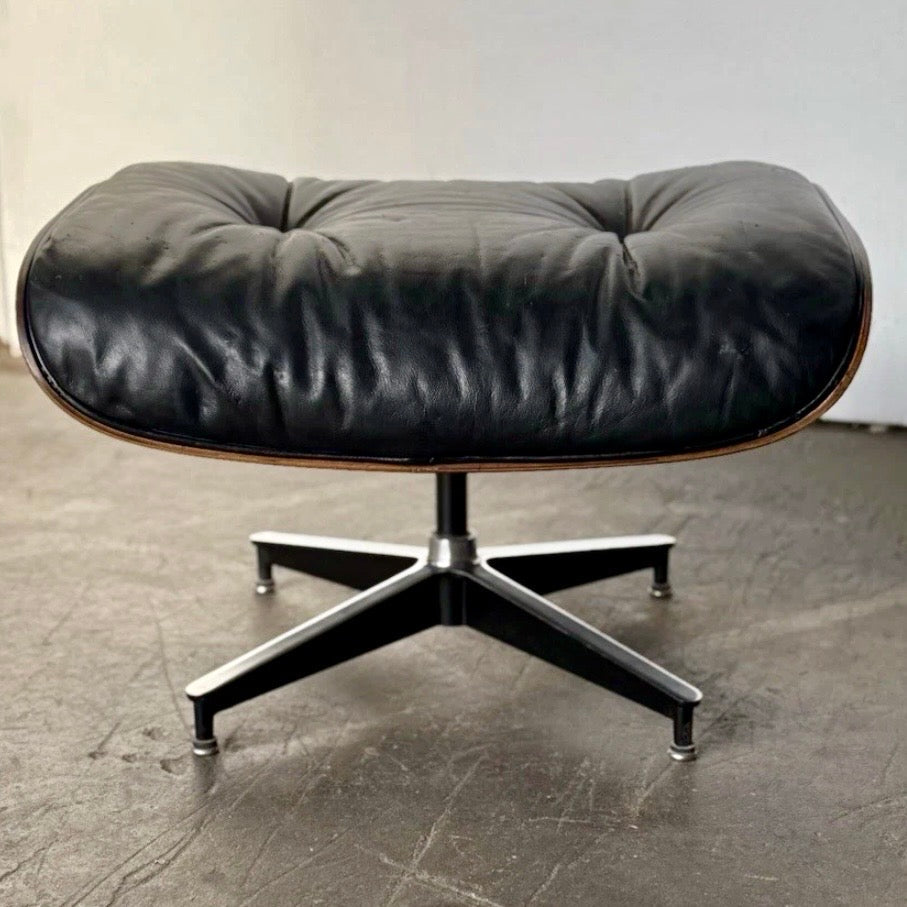 Herman Miller Eames Lounge Chair & Ottoman (2nd Gen) - Black/Rio