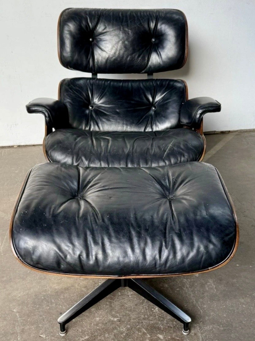 Herman Miller Eames Lounge Chair & Ottoman (2nd Gen) - Black/Rio