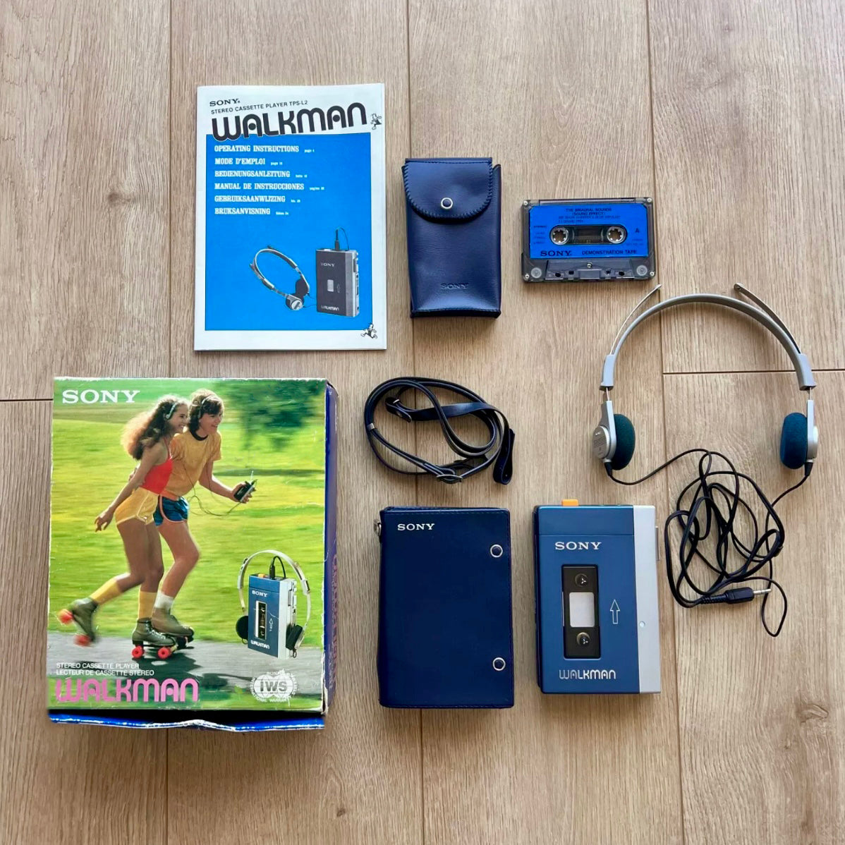 SONY TPS-L2 1st Gen Walkman Player & Accessories