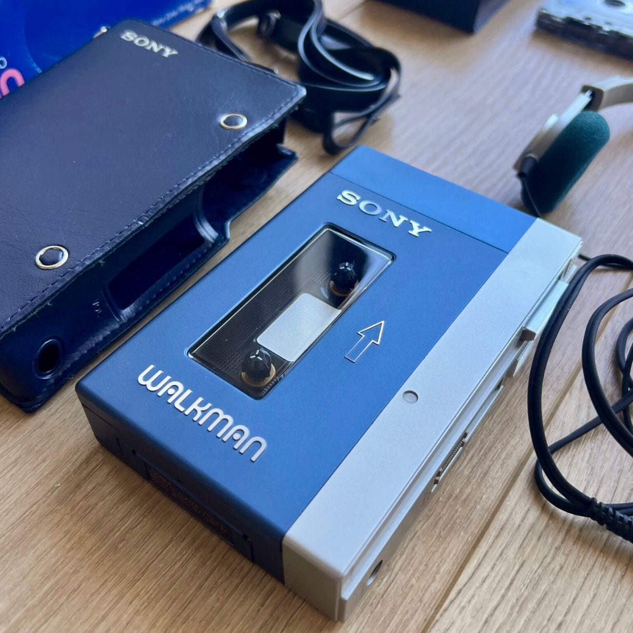 SONY TPS-L2 1st Gen Walkman Player & Accessories