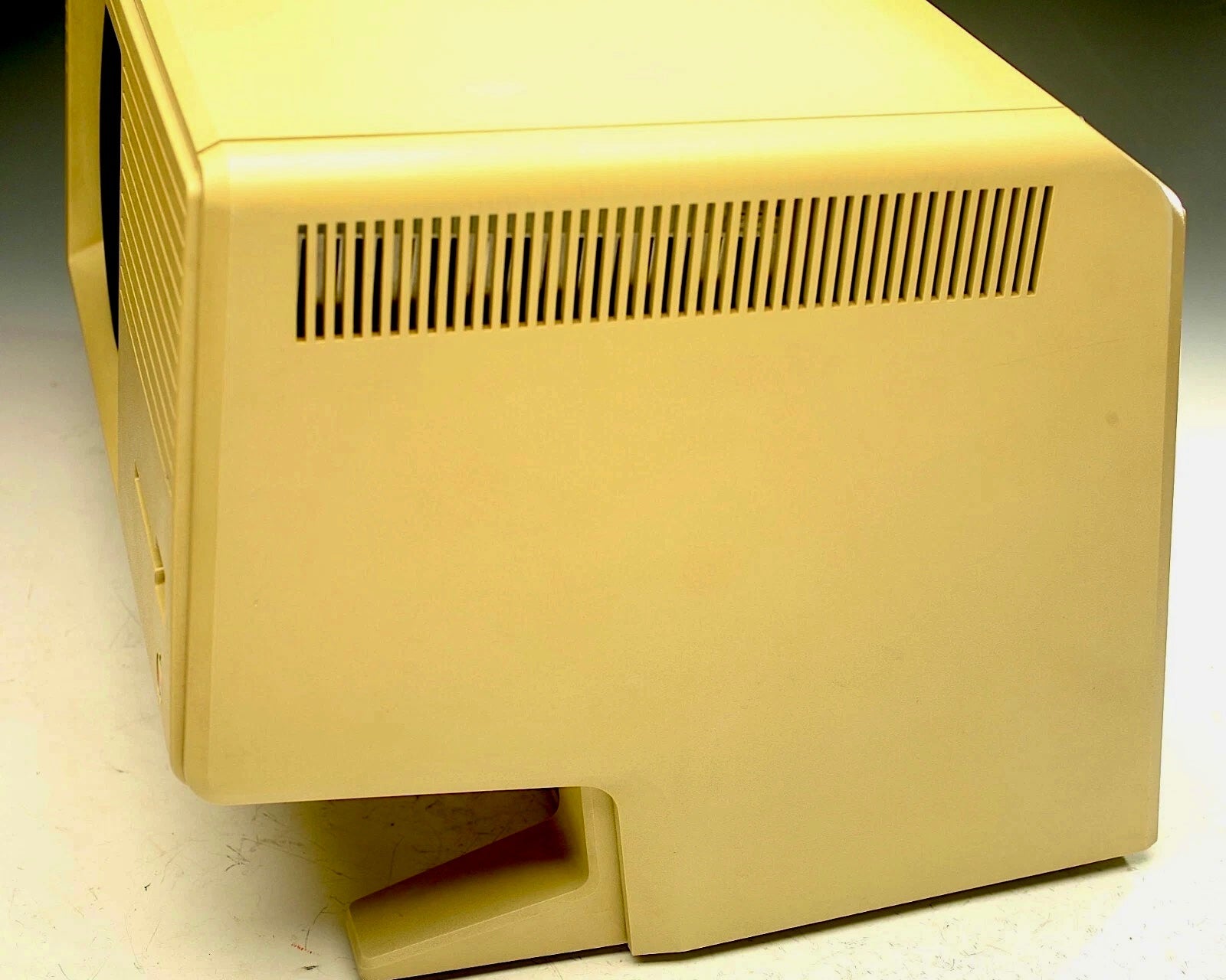 Apple LISA 2/5 10MB ProFile, Printer, Keyboard, Mouse & More