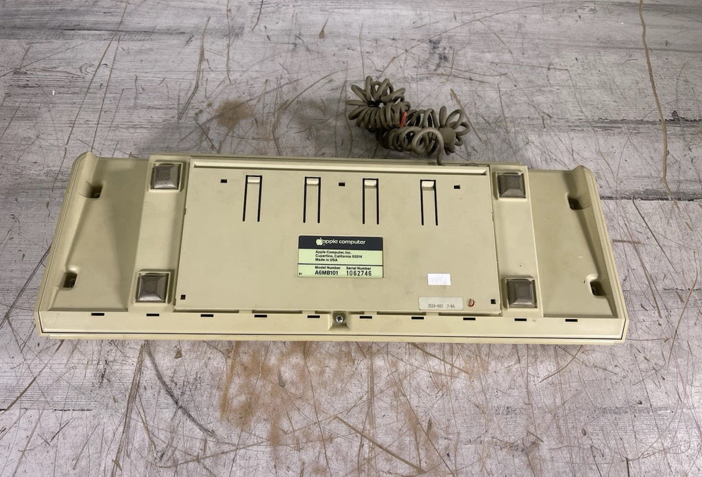 Apple LISA 2/5 10MB ProFile, Printer, Keyboard, Mouse & More